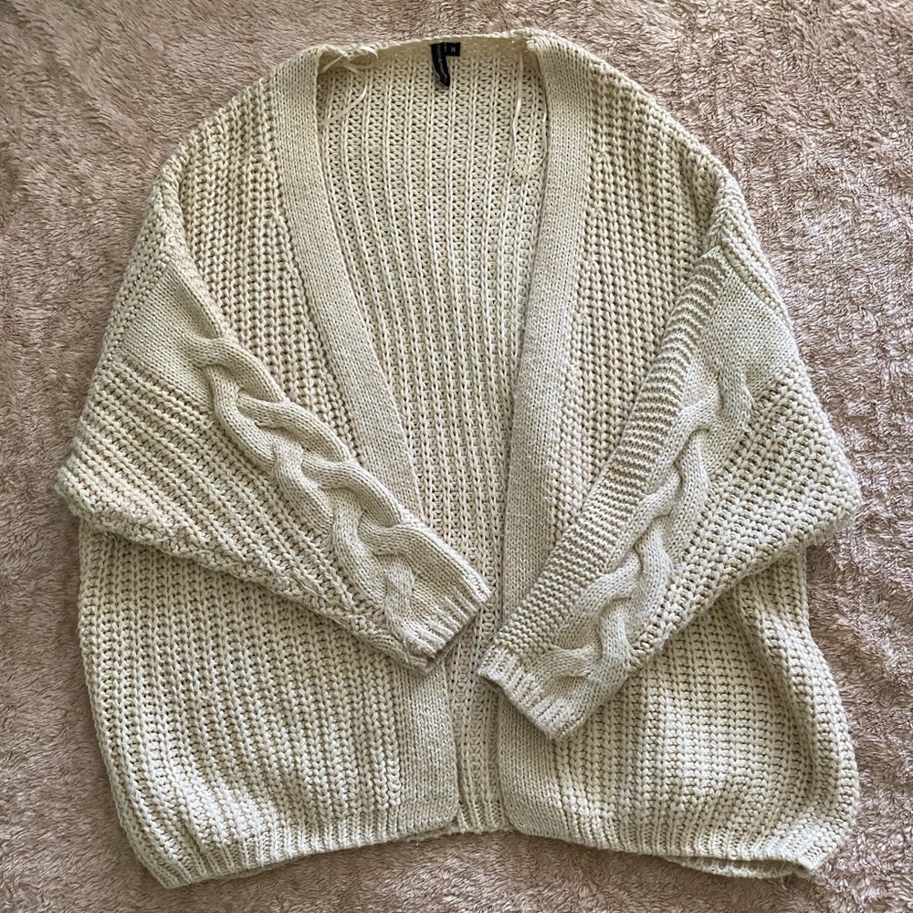 Chunky cardigan!